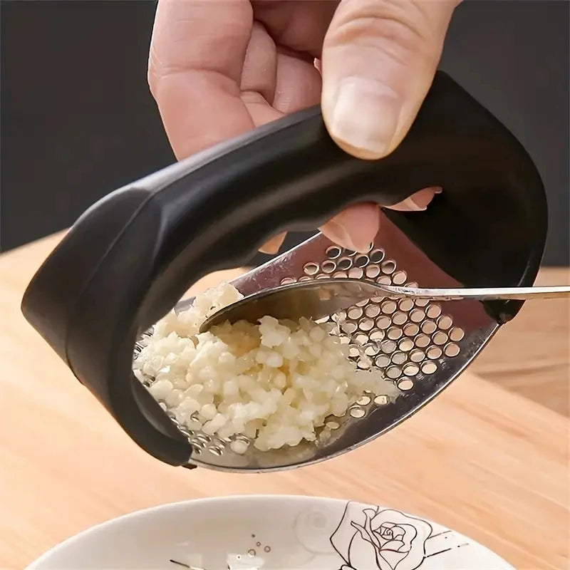 1pc Stainless Steel Garlic Press - Easy To Use And Clean, Perfect For Mincing, Crushing, And Mashing Garlic In The Kitchen Qme