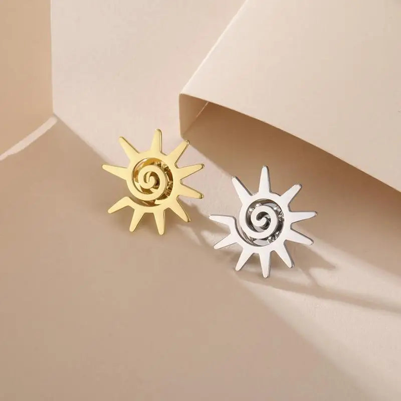 Stainless Steel Sun Brooch Lapel Pin for Women Trendy Suit Badge Accessory Backpack Fashion Essentials Qme