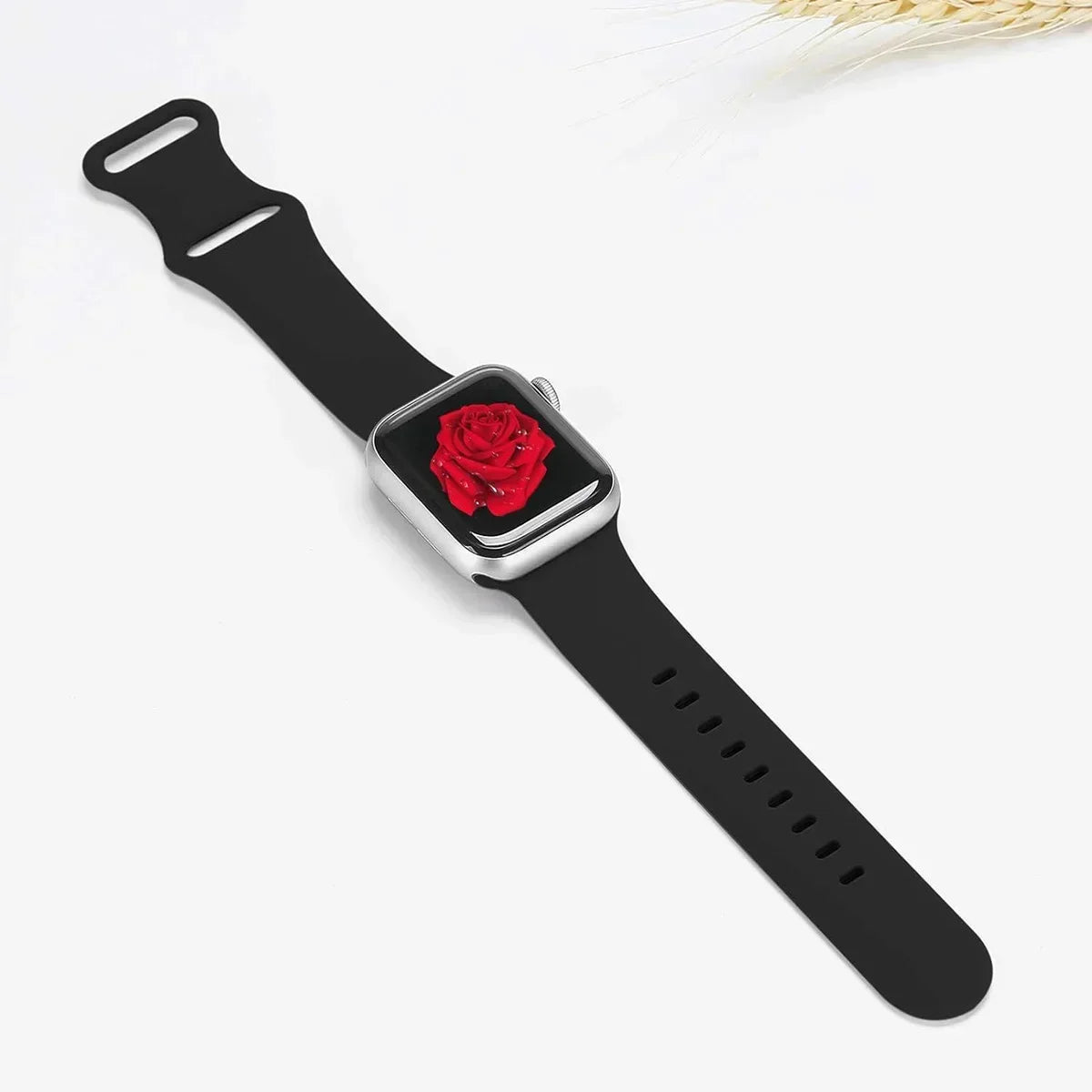 Silicone Band For Apple Watch strap 44mm 45mm 40mm 41mm Iwatch series Apple Watch band series 38 39 40 41 Qme