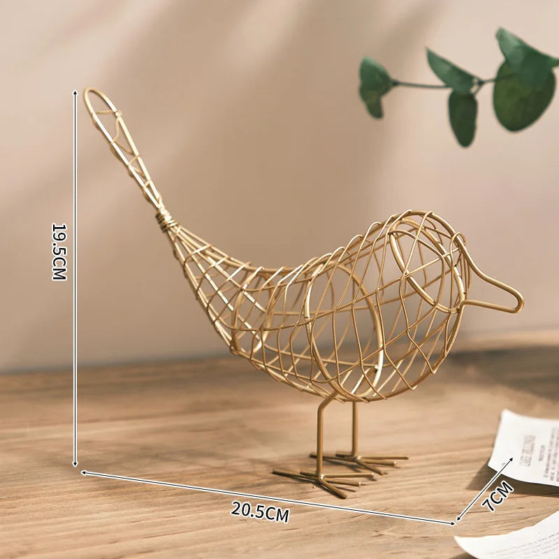 Minimalist Iron Hollowed Out Bird Creative Foyer Living Room Decoration Home Wine Cabinet Decor Metal Bird Desktop Decor Gift Qme Gold