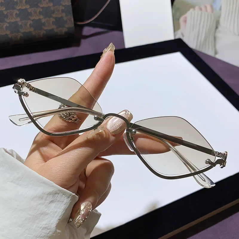 Metal Women Simple Trend Sunglasses New Half Frame Diamond Shaped Dopamine Small Frame Outdoor Sunglasses Qme JF