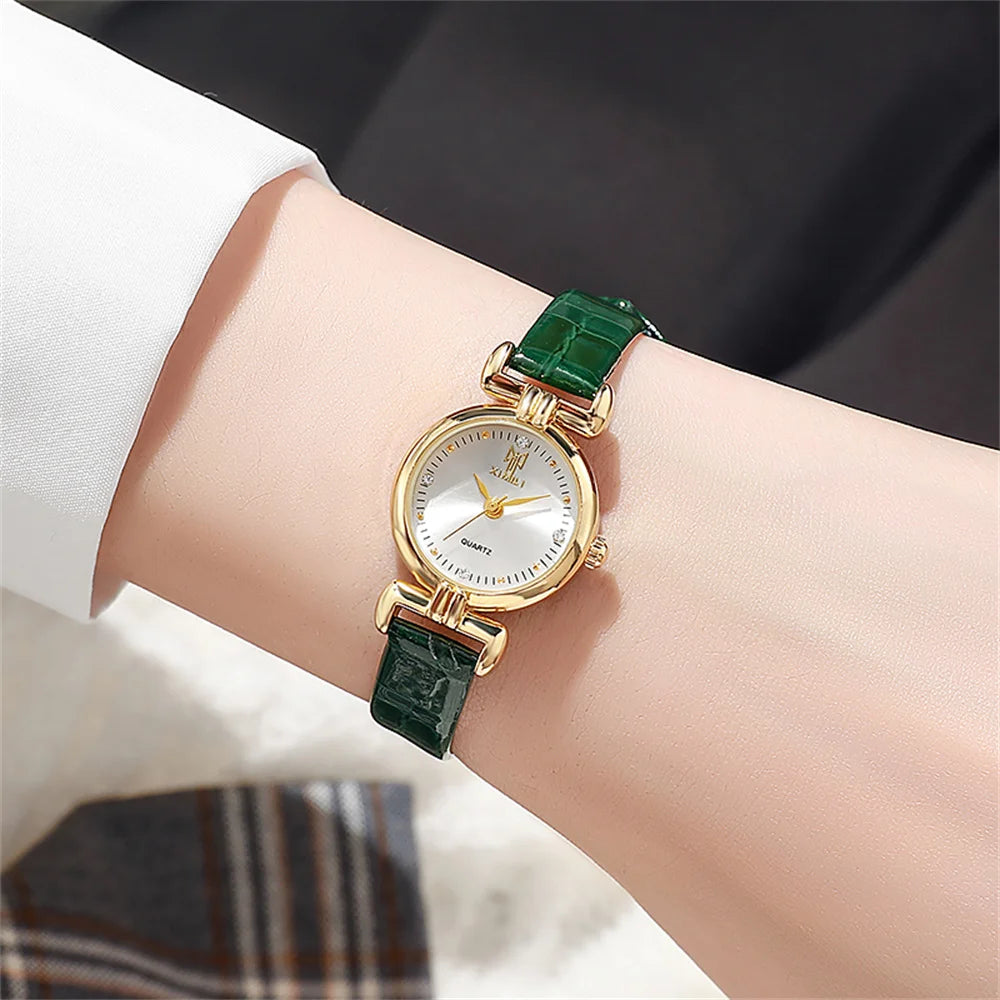 Women's Watch Roman Needle Scale Watch Women's Design Fashion Round Watch Quartz Retro Quartz Watch Qme