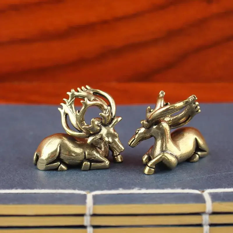 Solid Brass Elk Figurines Retro Animal Moose Small Statue Desk Ornament Tea Pet Table Decorations Crafts Accessories Child Gifts Qme