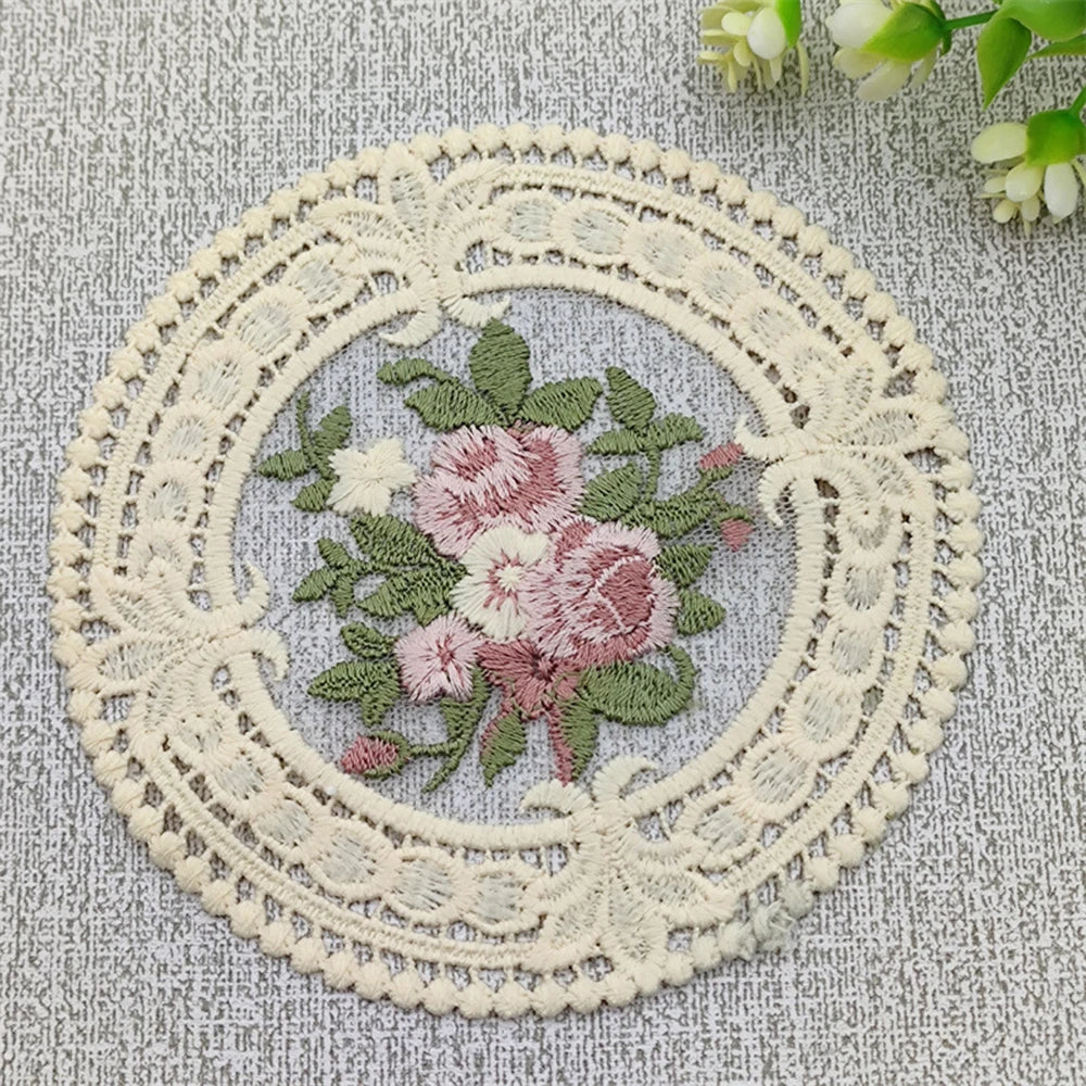 12cm Vintage Lace Coaster Placemat Embroidery Craft Bowls Coffee Cups Coaster European Style Fabric Anti-Scald Table Plate Mat Qme 12 x 12cm beige