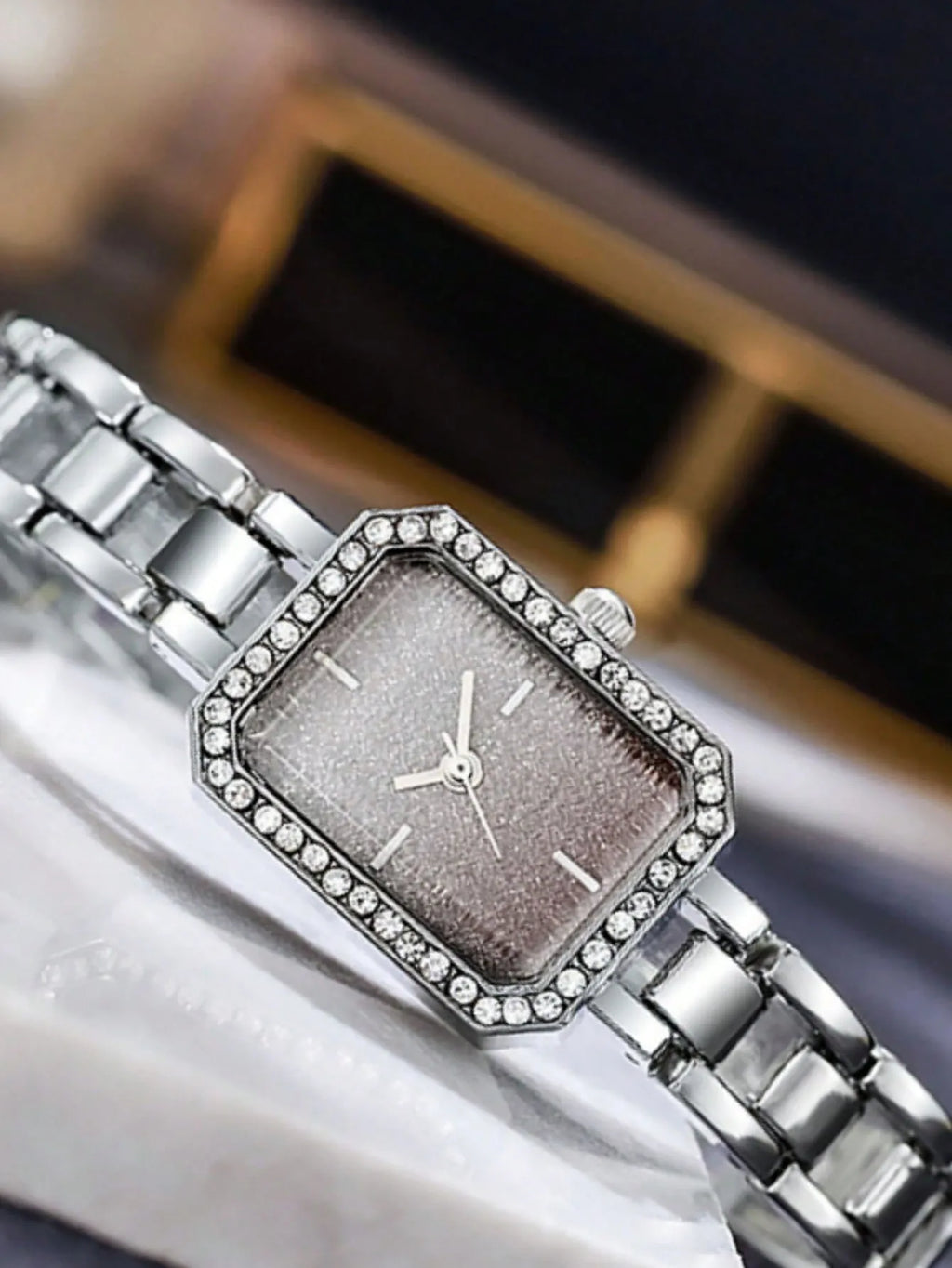 2-piece set of women's watches, women's styles, simple and fashionable, starry sky, diamond studded square watch set Qme