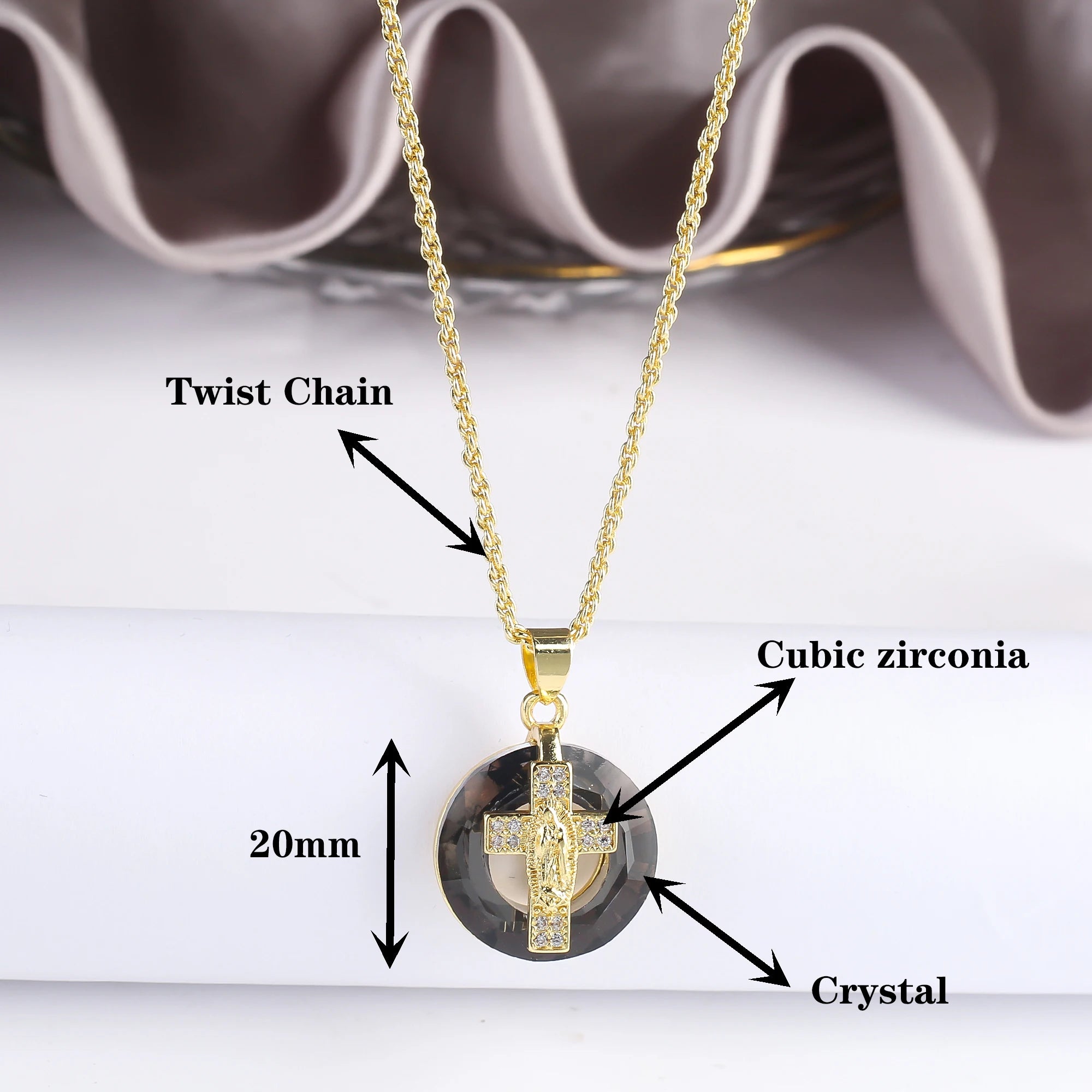 Top Quality Light Luxury Donut Crystal Zirconia Cross Pendant Necklace Personalized For Woman Girl Holiday Wedding Jewelry Gift Qme