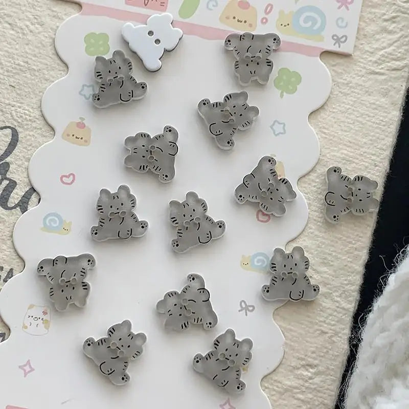30pcs Black Cat Resin Buttons - Cute Fashionable Buttons for Sewing, Clothes, DIY Crafts & Scrapbooking Accessories Qme F