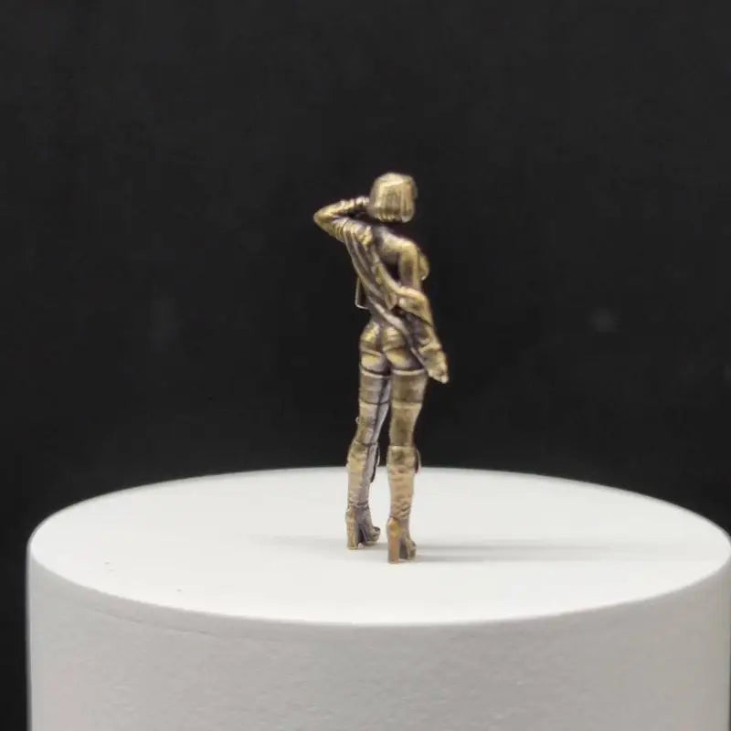 Brass Paintable Modern High-heeled Beauty Model Doll Miniature Figure Model Ornaments Car Model Qme