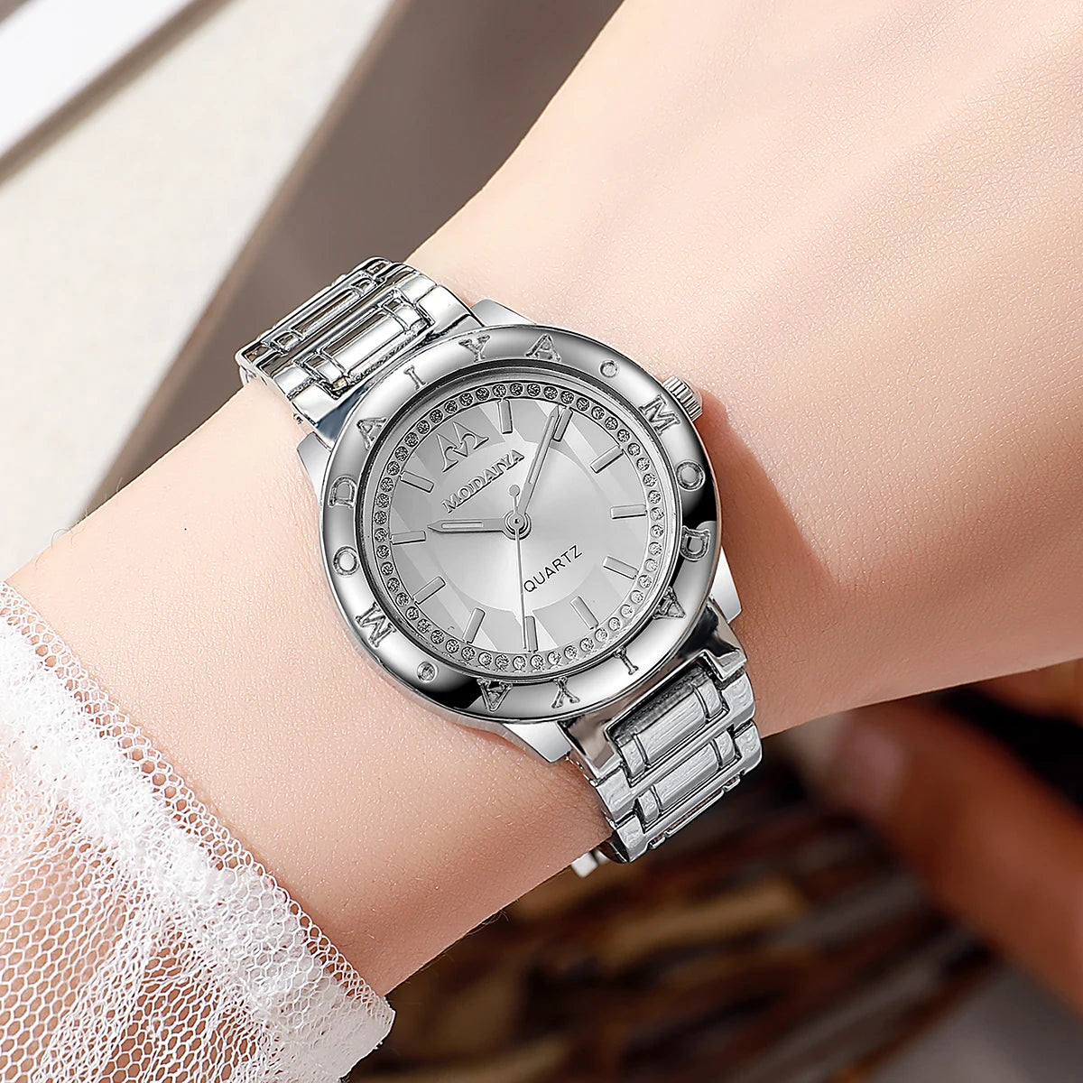 Luxo strass relógios femininos moda pulseira de aço inoxidável relógio de pulso para senhoras reloj mujer Qme 4