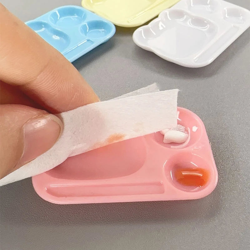 Cartoon Nail Art Palette Plastic Gel Polish Mixing Tray Brush Holder Qme