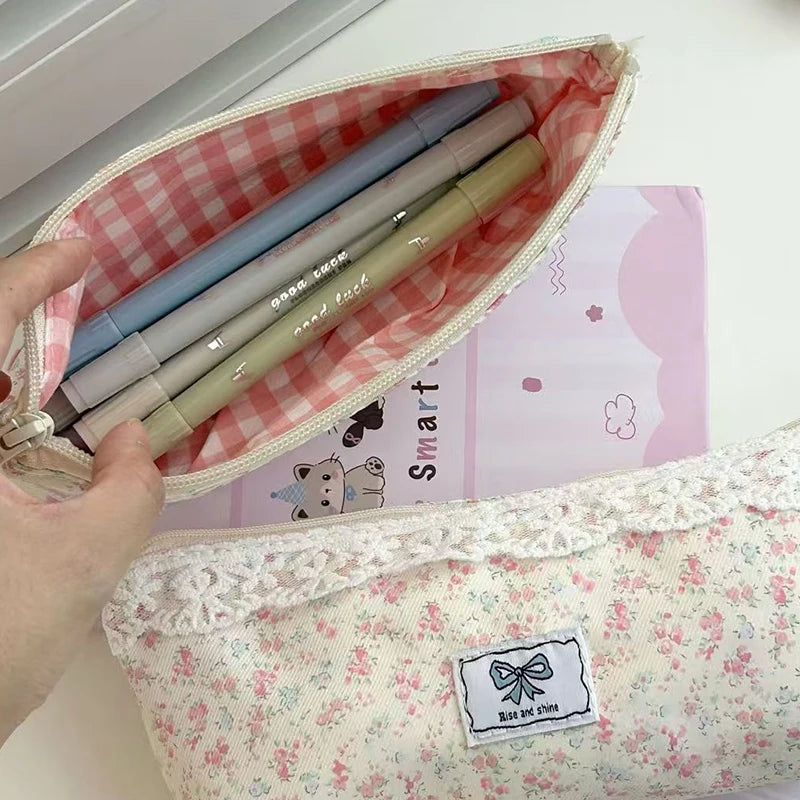 Sweet Lace Floral Design Pen Bag Large Capacity Multifunctional Qme