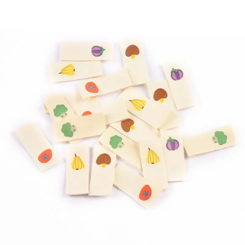 50pcs 15×38mm Mixed Pattern cotton Labels Persimmons mushrooms Pears Personalized Sewing Label DIY Clothing Decoration cp3810 Qme