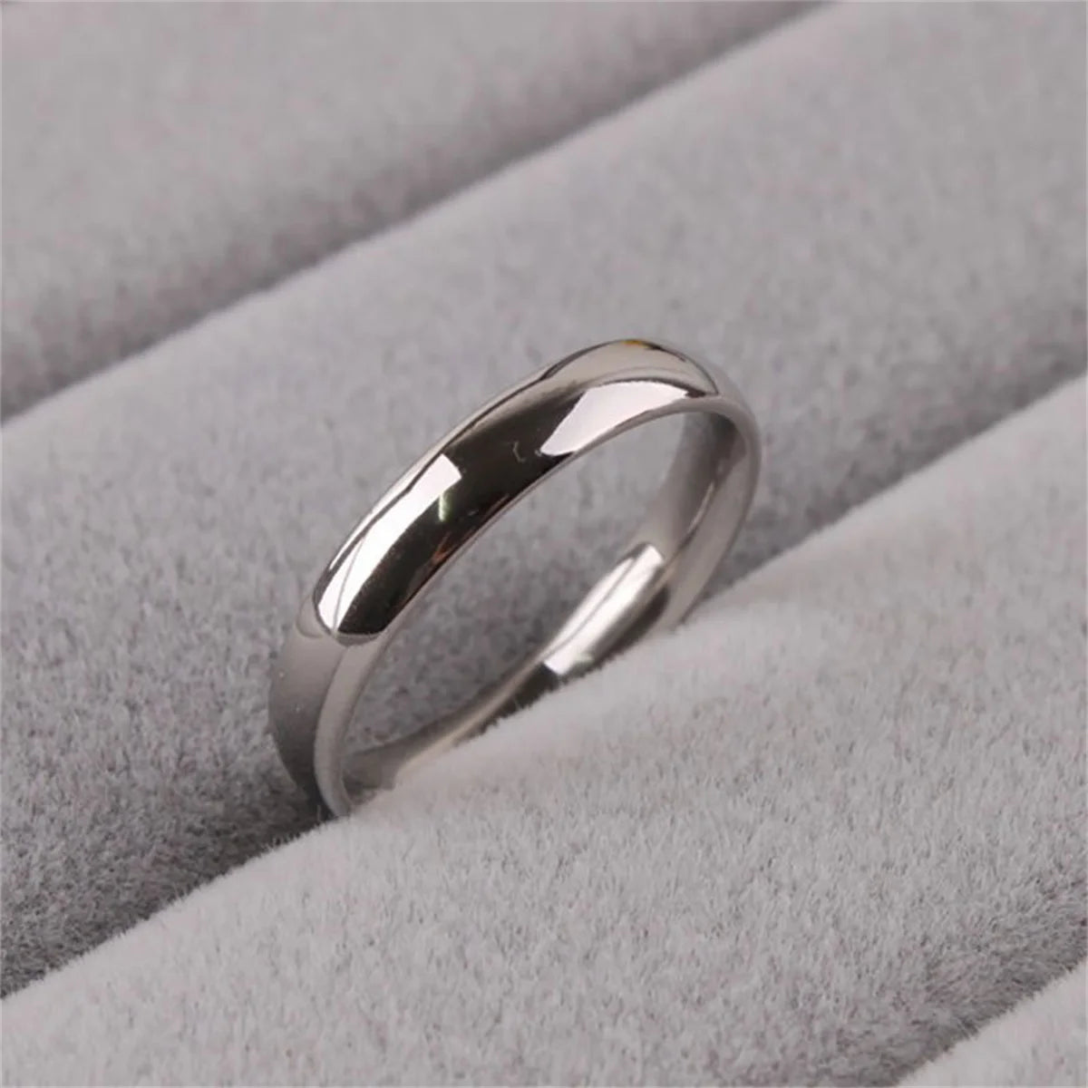Fashion Luxury Vintage Engagement Wedding Ring Couple Ring Simple Fashion Style Fine Jewelry Anniversary Gift Men and Women Ring Qme 1 12