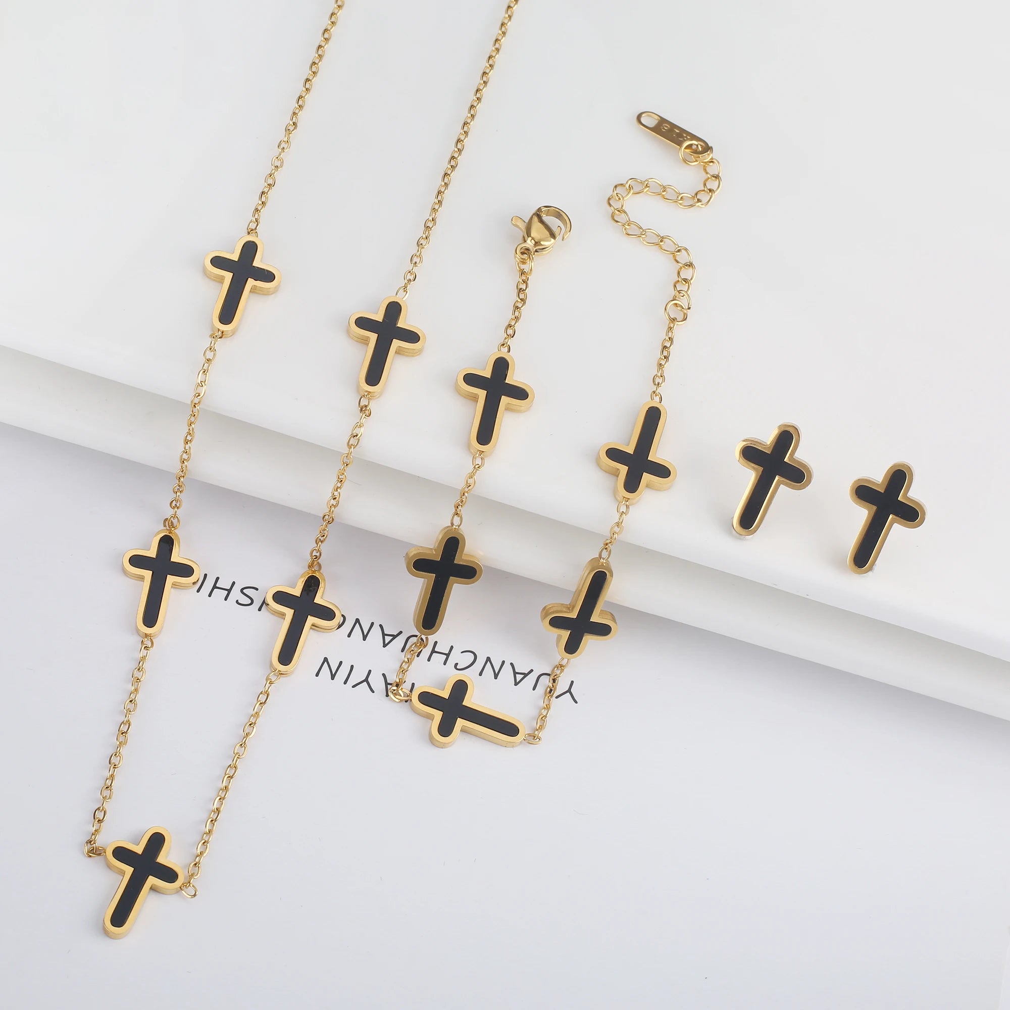 INS Hot Sale Charms Stainless Steel Shell Cross Necklace Jewelry Set Bracelet Earrings Luxury for Party Daily Wear Jewelry Gift Qme Set 5