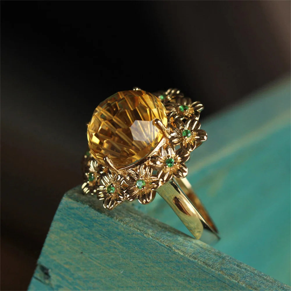 Exquisite Craft Cutting High Imitation Yellow Crystal Ice Flower Flower Open Ring for Women's Party Luxurious Sparkling Jewelry Qme