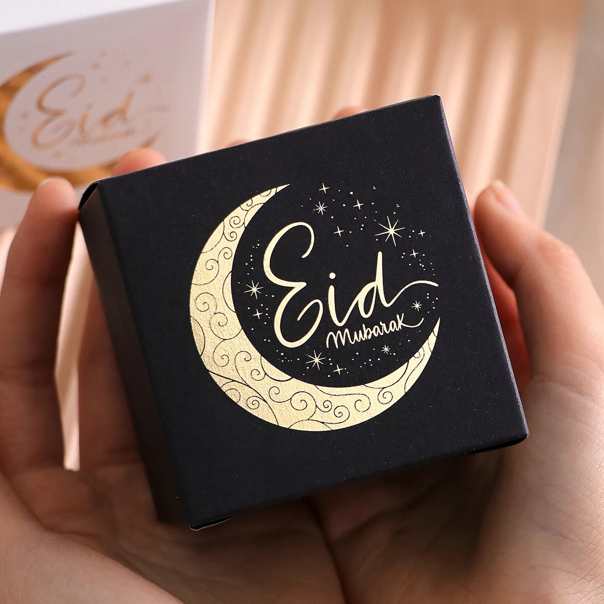 Set of 10Black, White and Green Eid Greetings Mini Gift Bags with Elegant Gold Crescent Design and Star Decoration Perfect for Qme