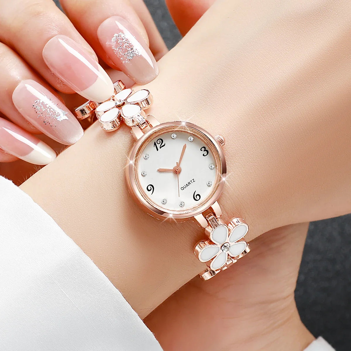 Moda árabe dial relógios femininos elegante flor pulseira senhoras relógio de pulso de quartzo reloj mujer (sem caixa) Qme
