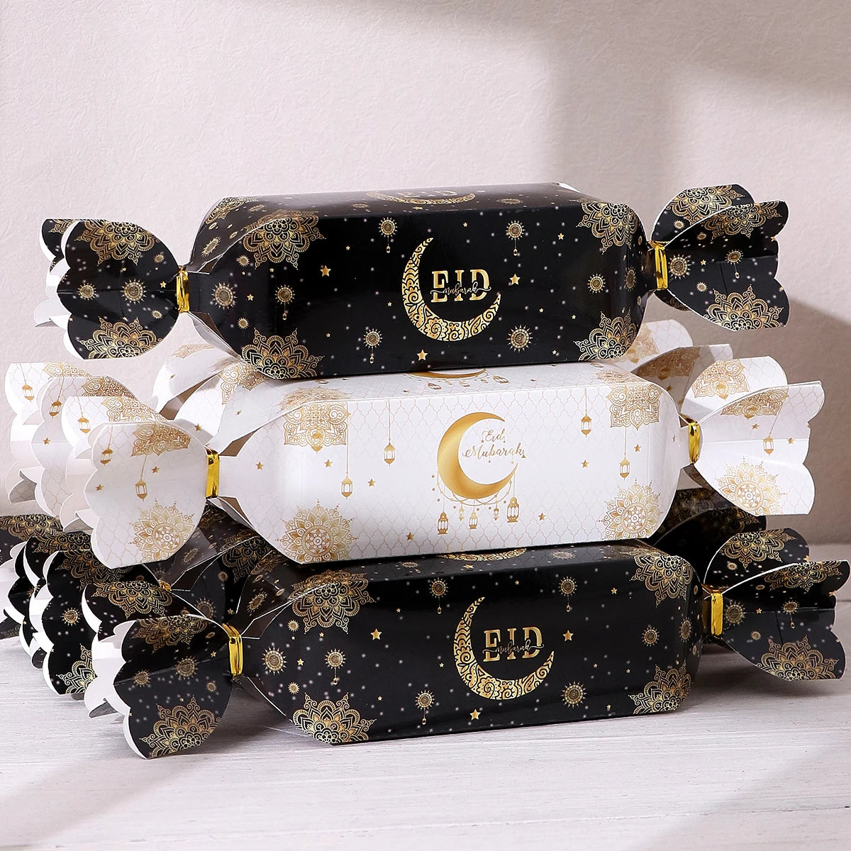 5 Elegant Eid Gift Bags with Gold Hanging Lantern Designs and Ribbon Ties, Luxurious Ramadan and Eid Gift Bags, Suitable for Dates, Candies, Chocolates, Mini Gifts, Party Favors, Eid Sweets, Family Gatherings, Holiday Gift Pa Qme