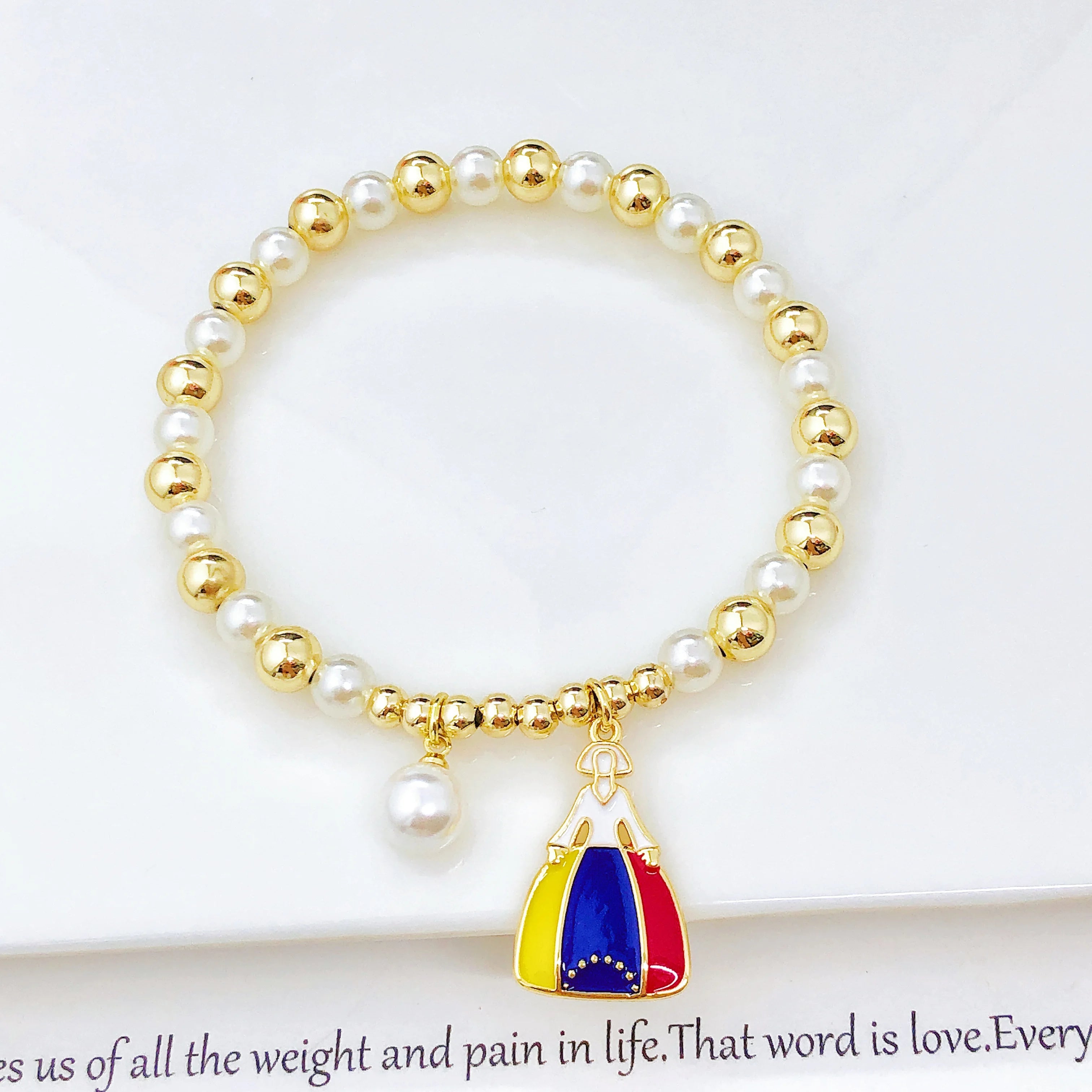 Classic Violin Round Parrot-Shaped Venezuela Colombia Flag Designer Pearl Bracelet Luxury for Women Party Patriotic Jewelry Gift Qme 12