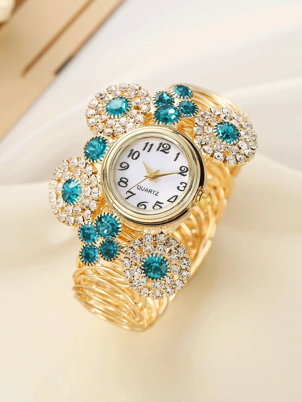 Full Diamond Colored Mermaid Tears Zircon Water Drop Necklace Gentle Saturn Pink Diamond Clavicular Chain Quartz Watch Qme