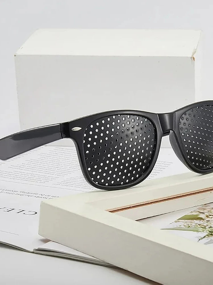 Anti-myopia Astigmatism Glasses Vision Correction Fatigue Pin Hole Glasses With Holes For Men Women Eyesight Improvement Eyewear Qme WHITE