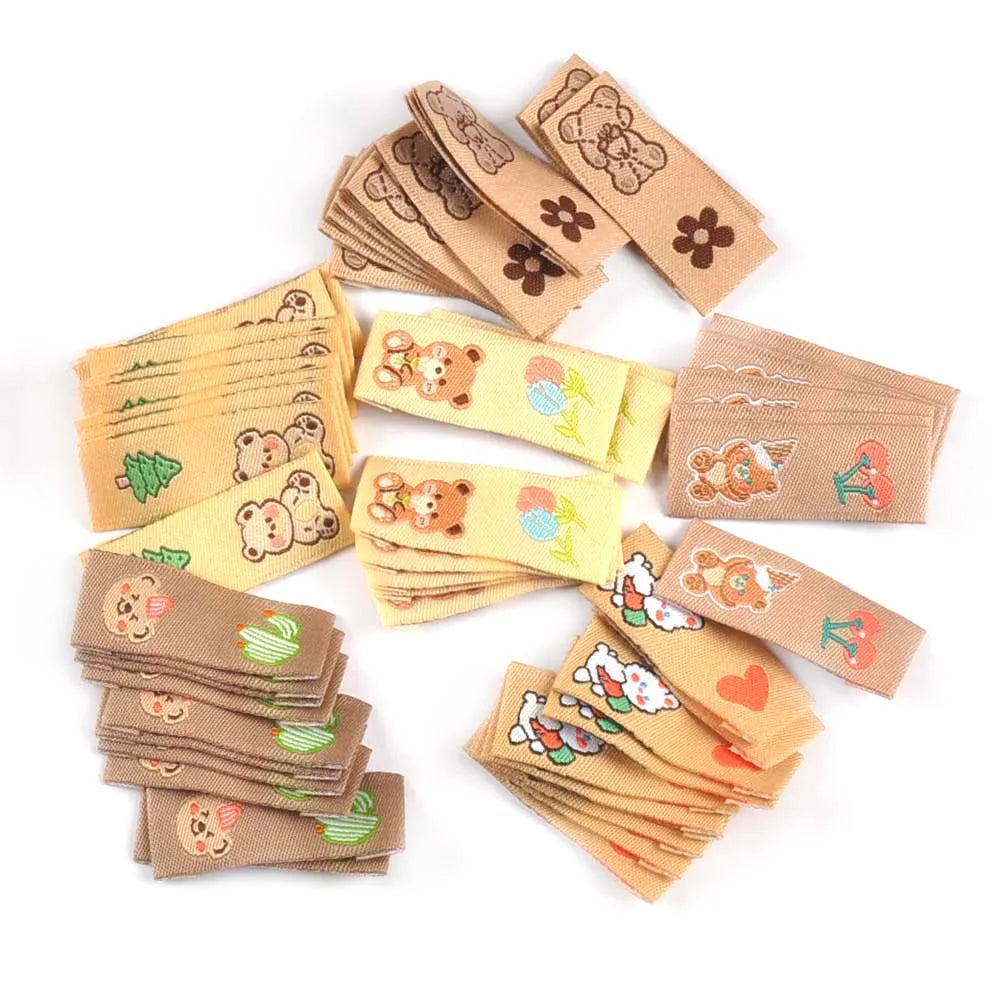 50Pcs Kawai Bear Embroidery Brown Labels For Knitted Hats Bag Shoes Sewing Garment Accessories DIY Tags Crafts Handmade Supplies Qme