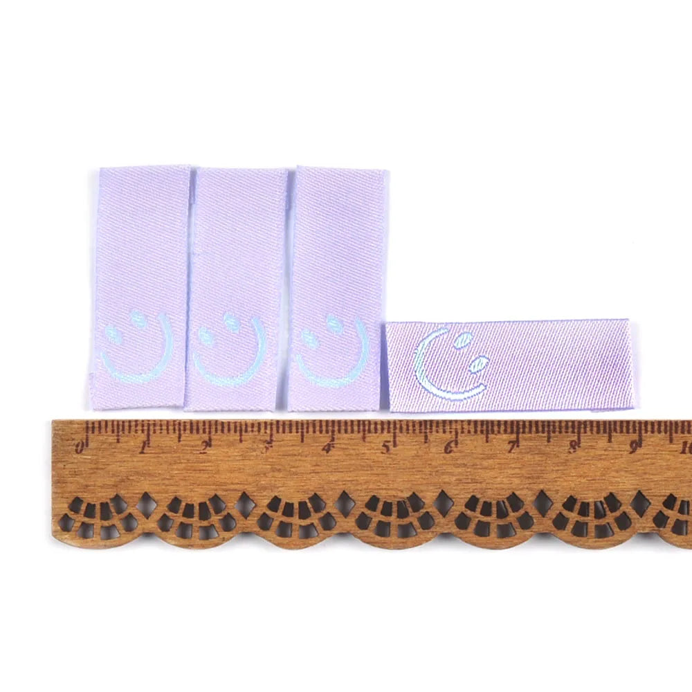 50Pcs New Candy Color Embroidery Smile Labels For Sewing Accessories Clothes Washable Care Garment Bags Tags DIY Supplies c3513 Qme
