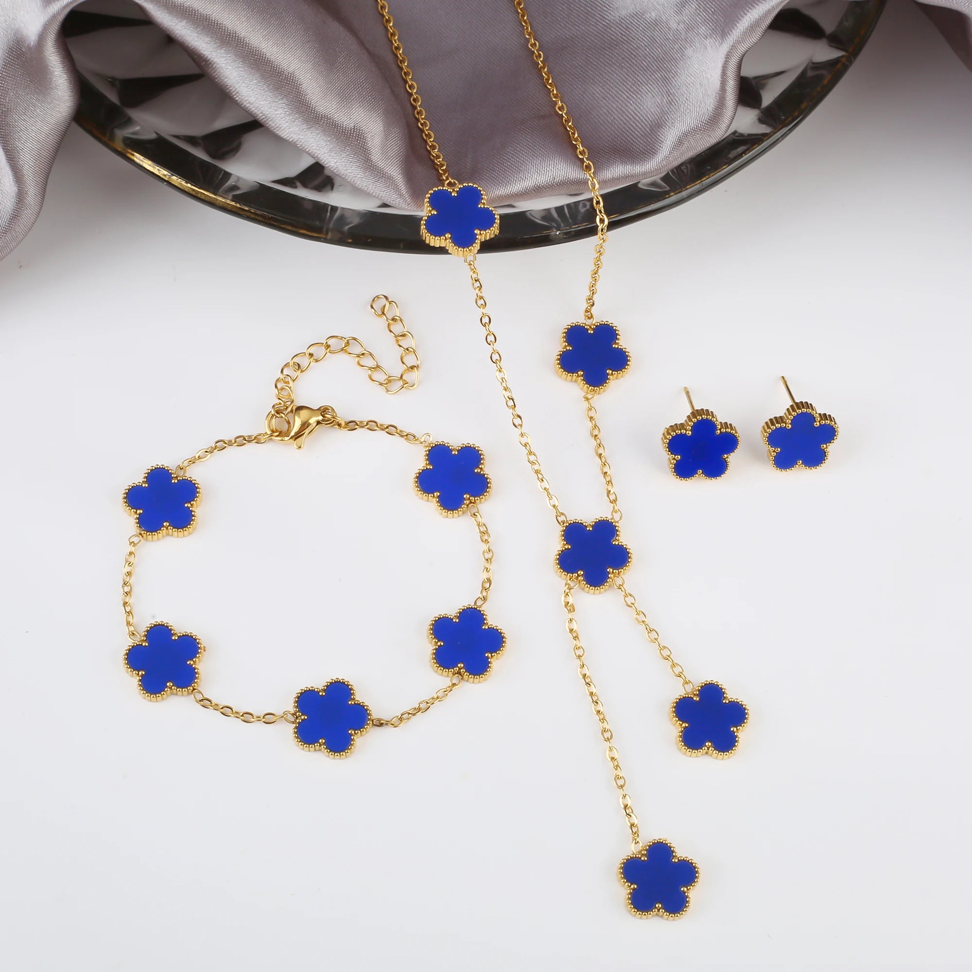 Classic Stainless Steel Five Leaf Flower Set Bracelet Necklace Earrings Luxury for Woman Party Daily Wear Jewelry Free Shipping Qme Blue Set
