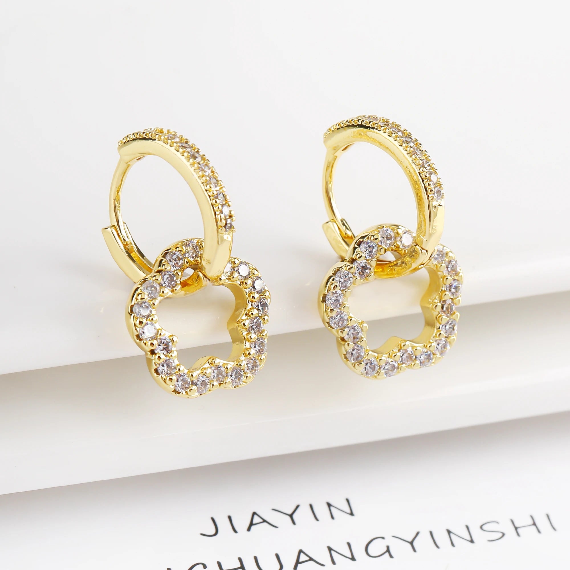 New Women'S Luxury Plum Blossom Drop Earrings Fashion Five-Leaf Flower Zircon Earrings Temperament For Woman Wedding Jewelry Qme Gold