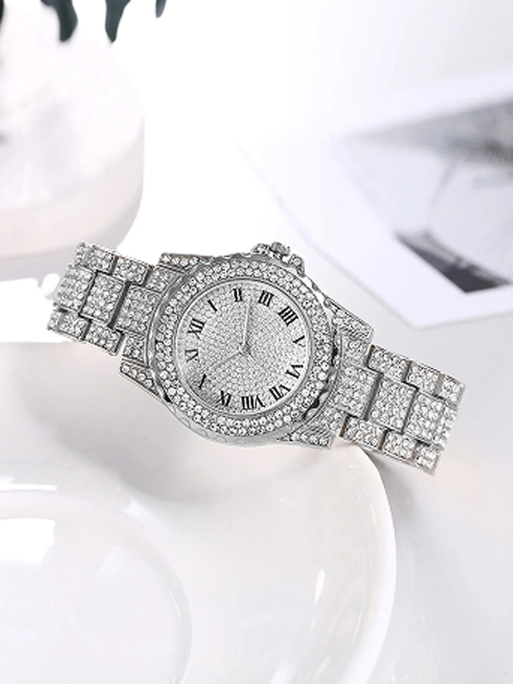 Star-studded stainless steel bracelet diamond-encrusted hip-hop men's watch with water crystal Roman numerals and date display Qme