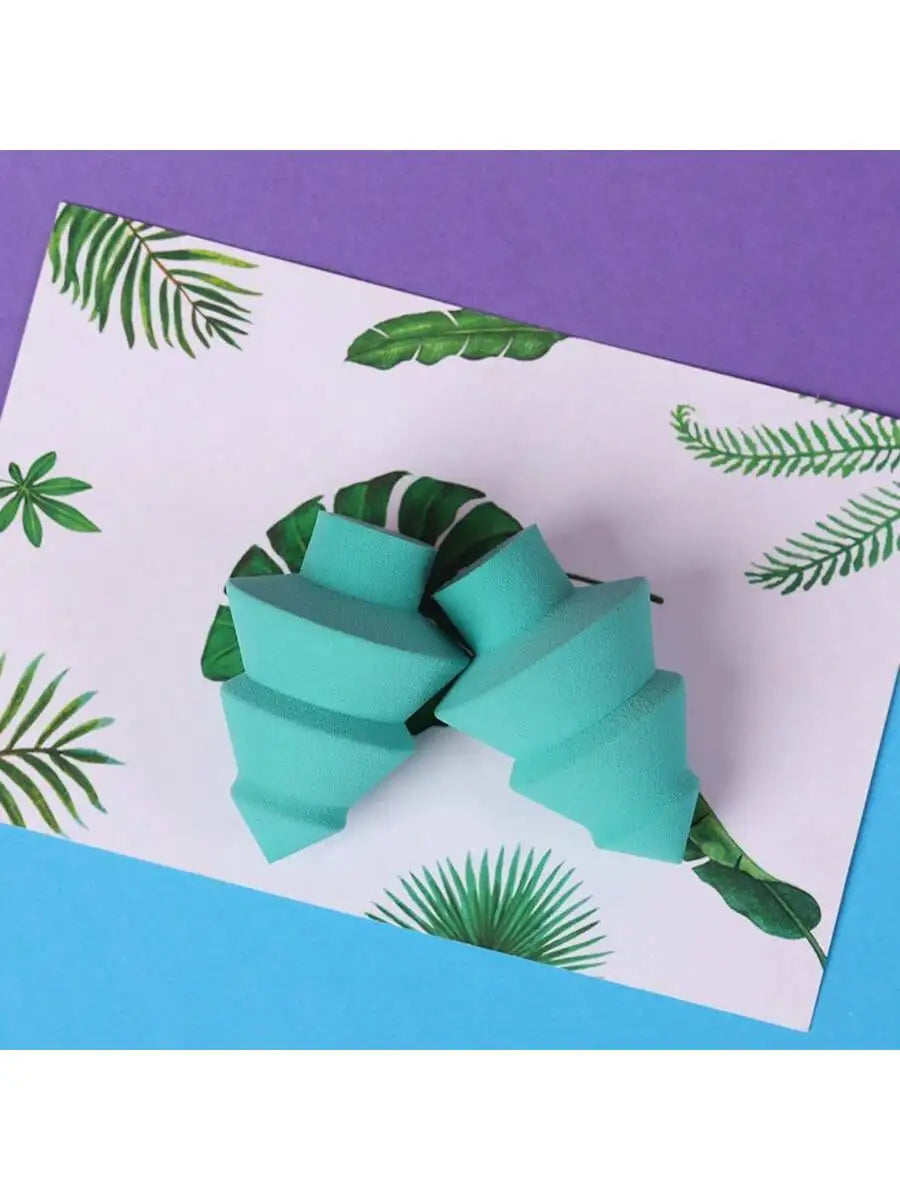Christmas Tree Sponge Powder Puff Makeup Tool Non-latex Soft Qme