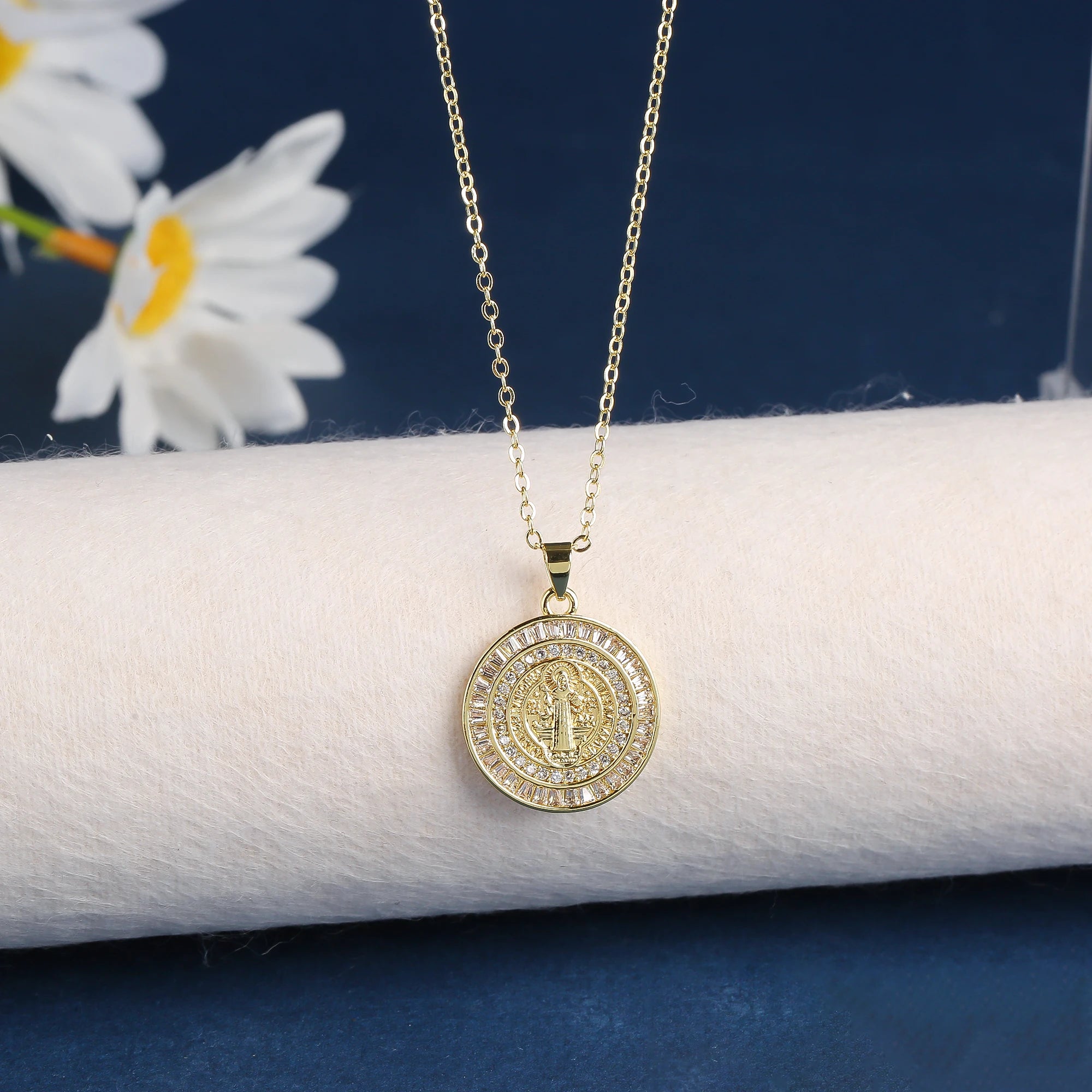 Religious Style Stainless Steel Round Zirconia Oil Drop Pendant Necklace Fashion for Man Woman Friendship Jewelry Party Gift Qme Necklace 7
