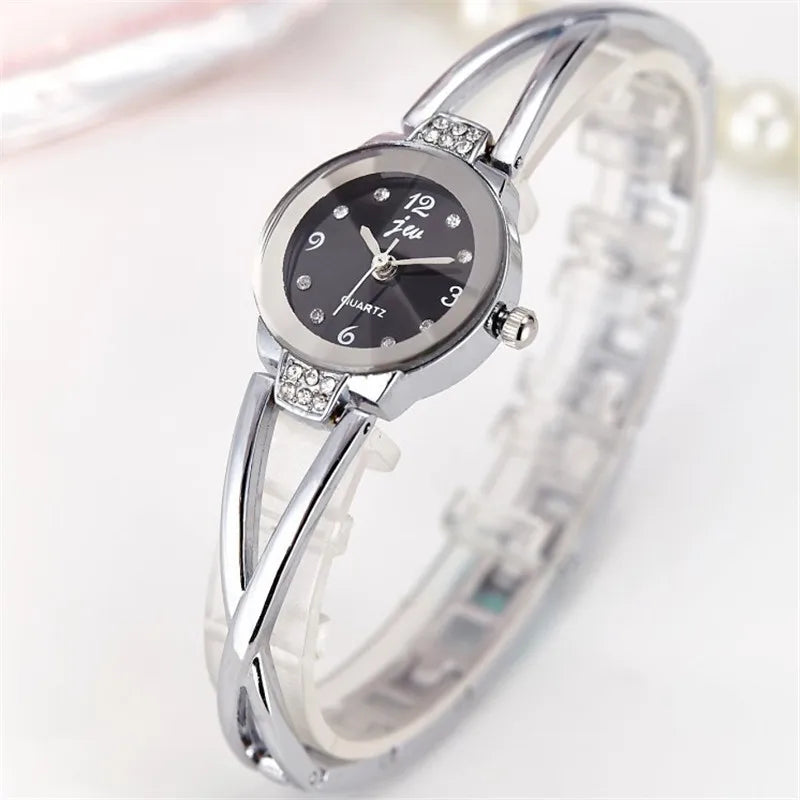 HOT sale Luxury Simple Small Round Dial 3 colour Ladies Womens Watches 2018 Top Brand Casual Quartz Watch Relogio Feminino clock Qme