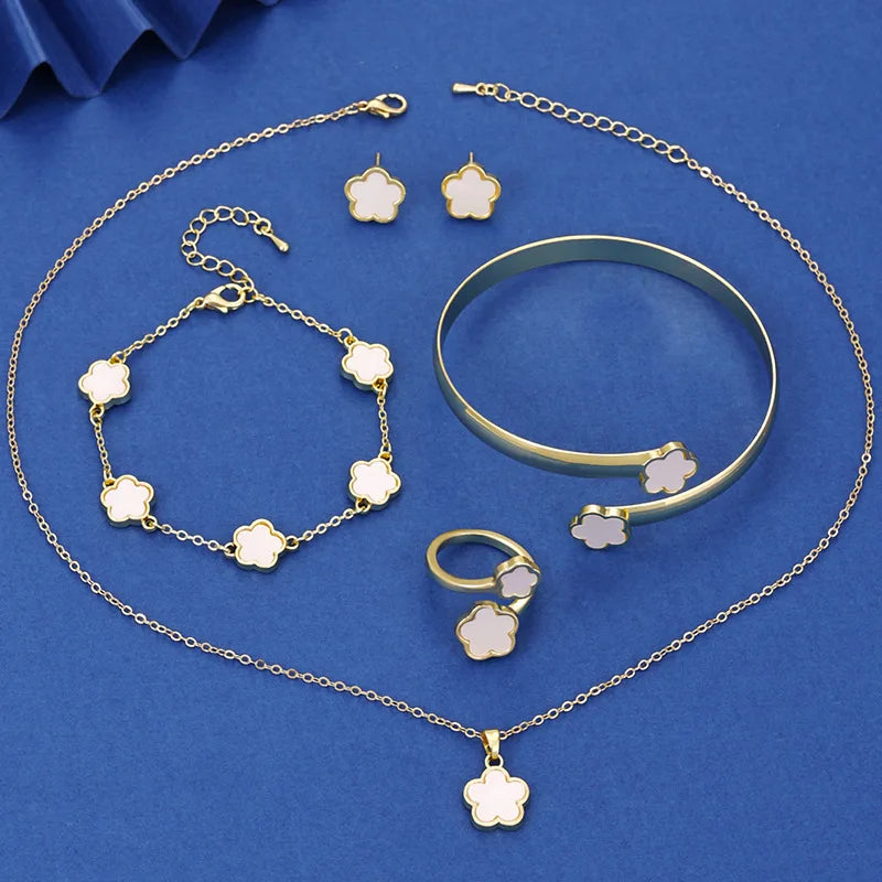 5PCS Five Leaf Flower Jewelry Set Bracelet Necklace Earrings Ring Bangle Classic for Woman Girl Party Brand Jewelry Gift Clover Qme 5PCS White