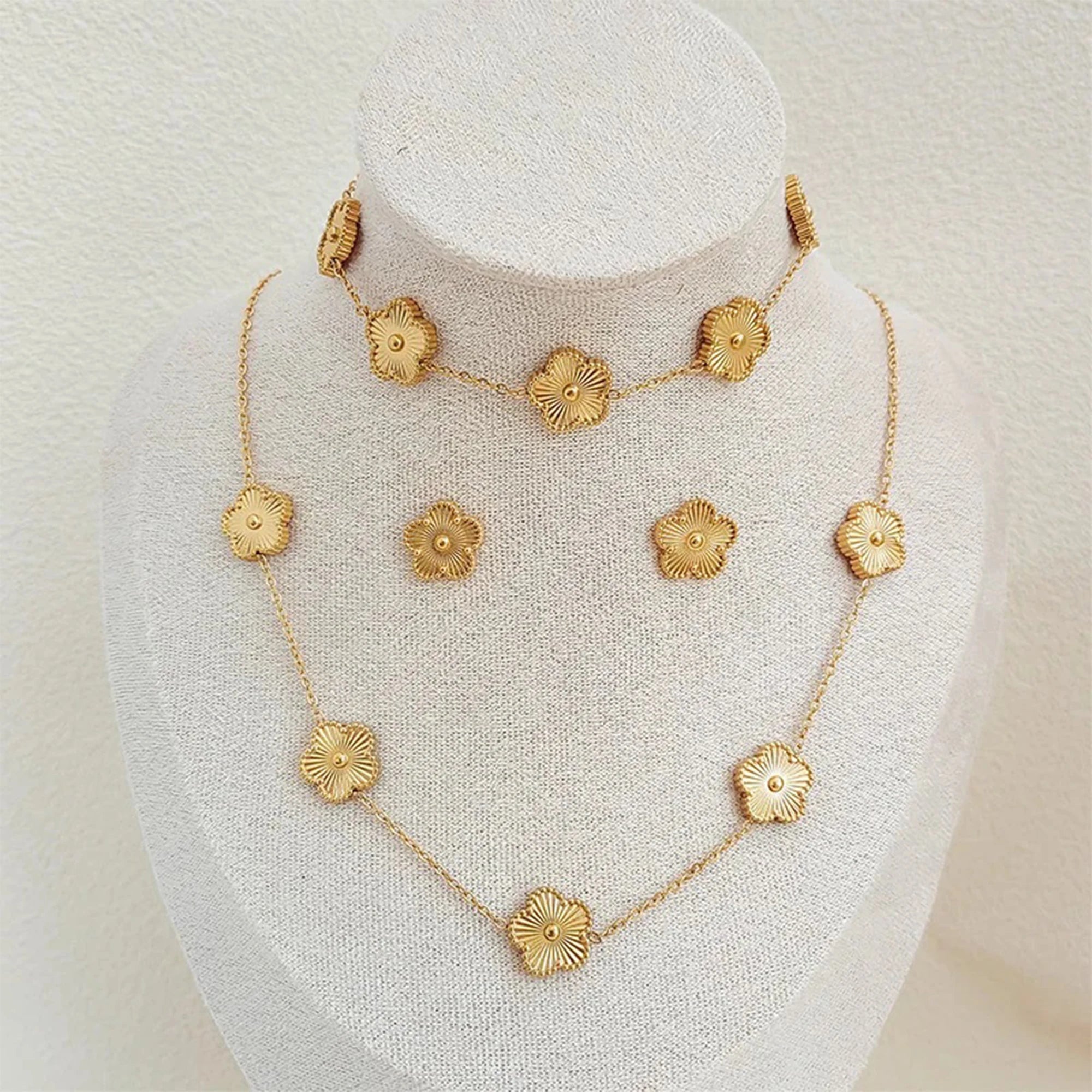 Simple 316L Stainless Steel Flower Five Leaf Necklace Bracelet Earrings 18K Gold Plated Jewelry Set For Women Girl Gift Clover Qme