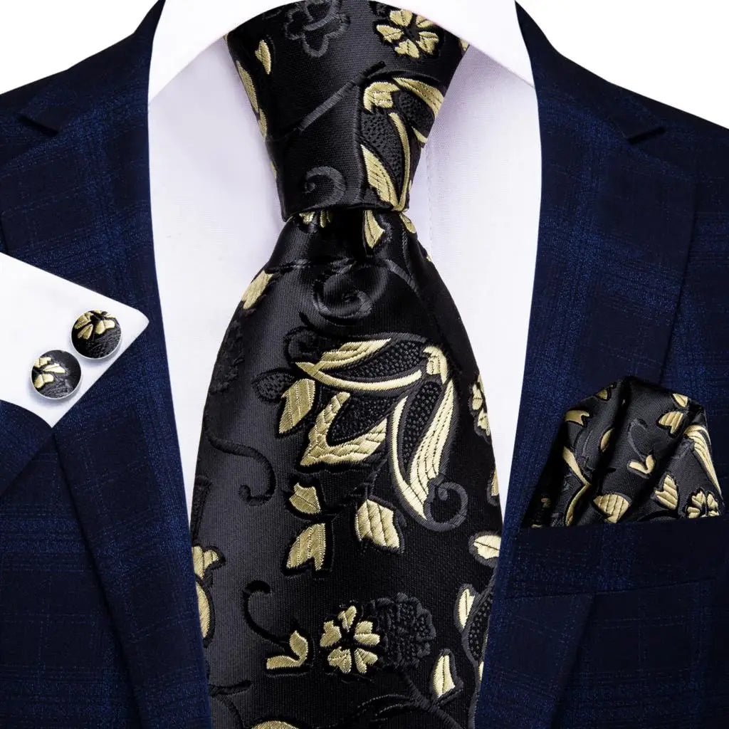 Hi-tie Striped Black White Silk Elegant Tie Men Groom Wedding Necktie Qme SN-3335