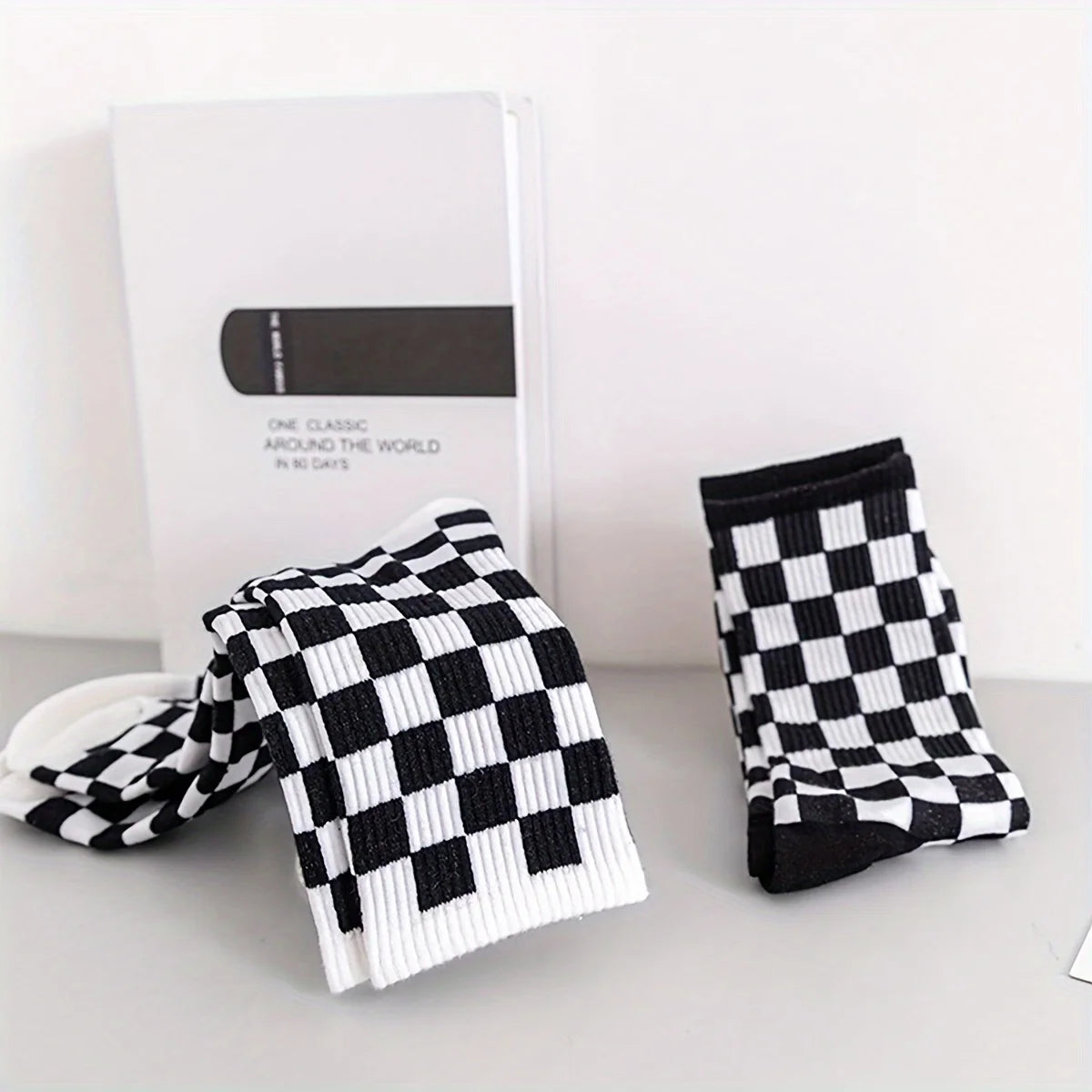 2Pairs Black White Checkerboard Crew Socks Unisex Cotton Breathable Streetwear Skateboard Casual Socks For Men Women Qme