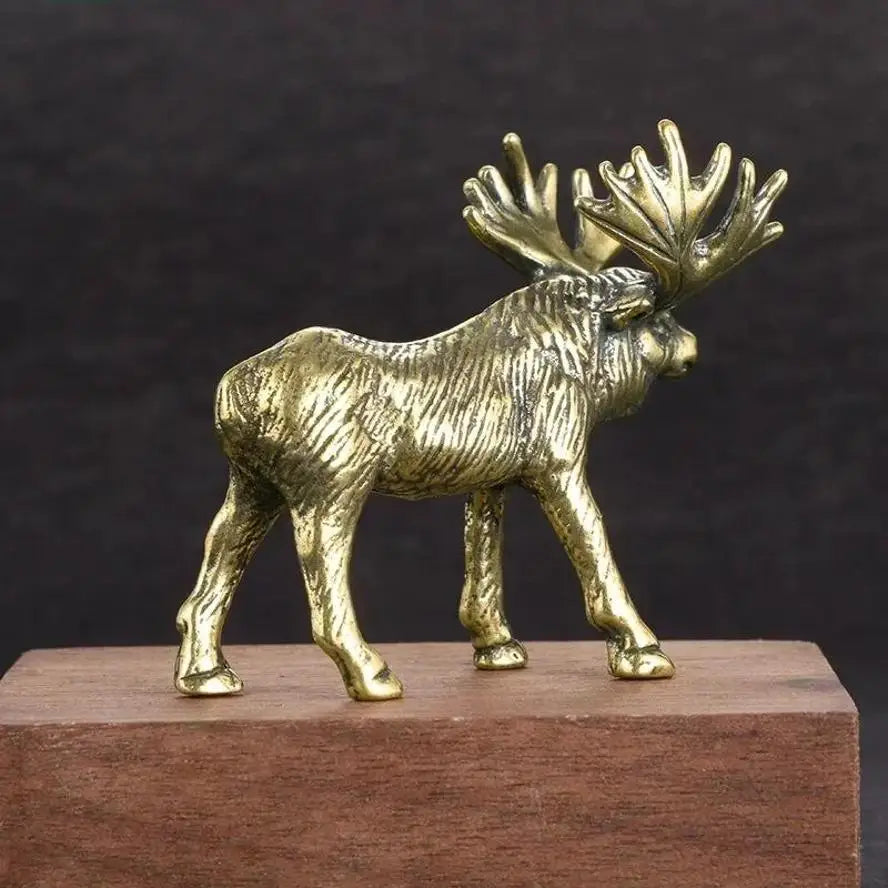 Creative Crafts Solid Brass Elk Statue Vintage Animal Moose Figurine Desk Ornaments Tea Pet Table Decoration Crafts Accessories Qme
