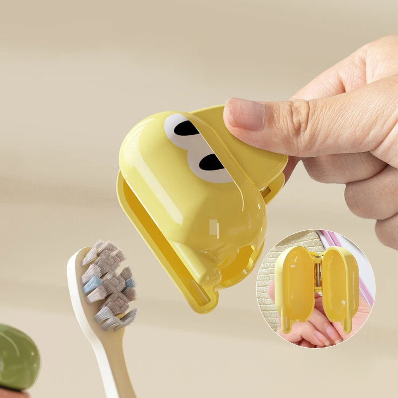 Plastic Clip Cartoon Toothbrush Portable Head Cover Dustproof Qme