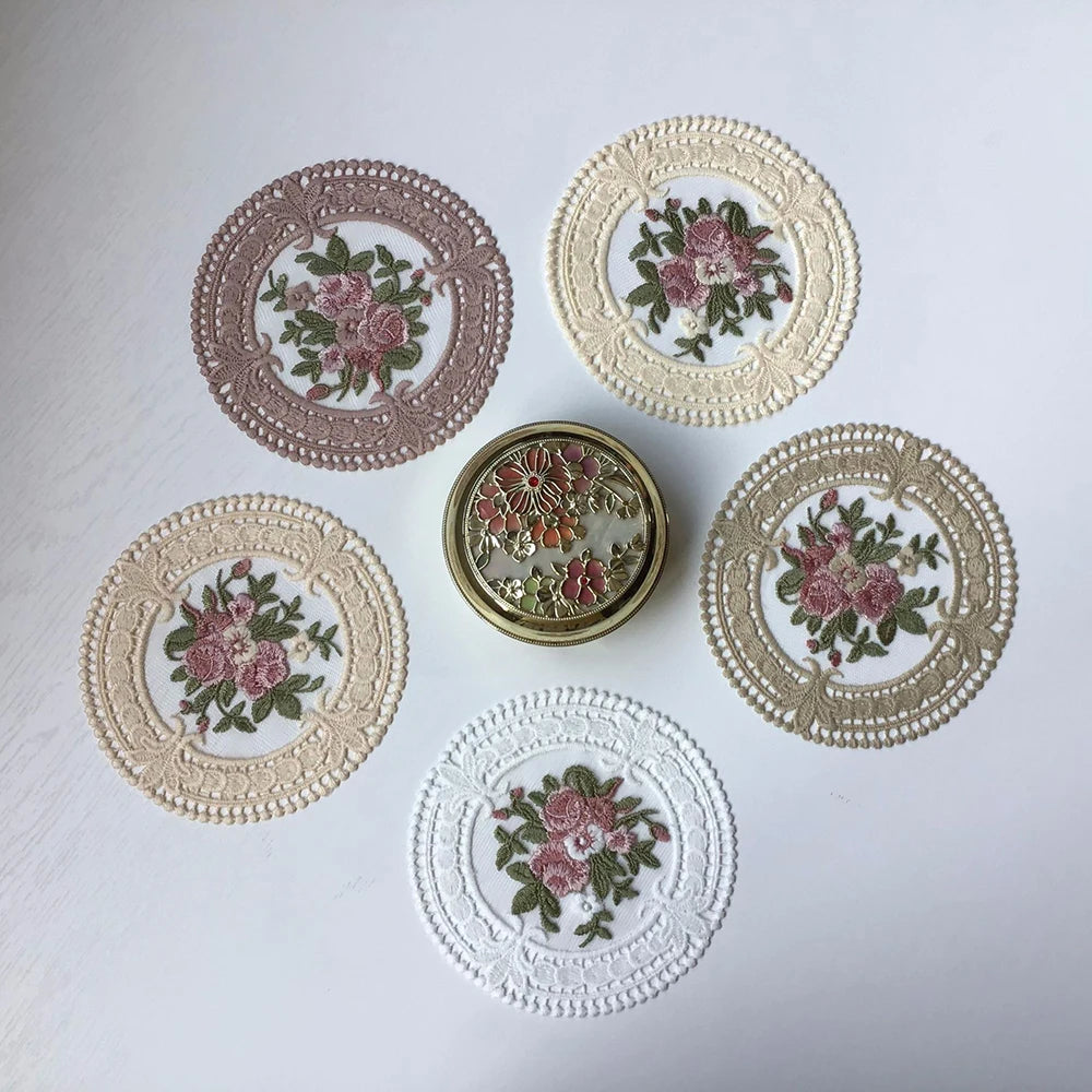 12cm Vintage Lace Coaster Placemat Embroidery Craft Bowls Coffee Cups Coaster European Style Fabric Anti-Scald Table Plate Mat Qme