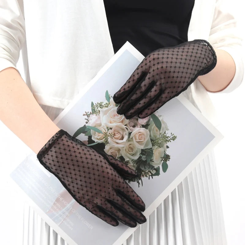 Women Vintage Sheer Short Lace Gloves Driving Thin Sunscreen Female Qme
