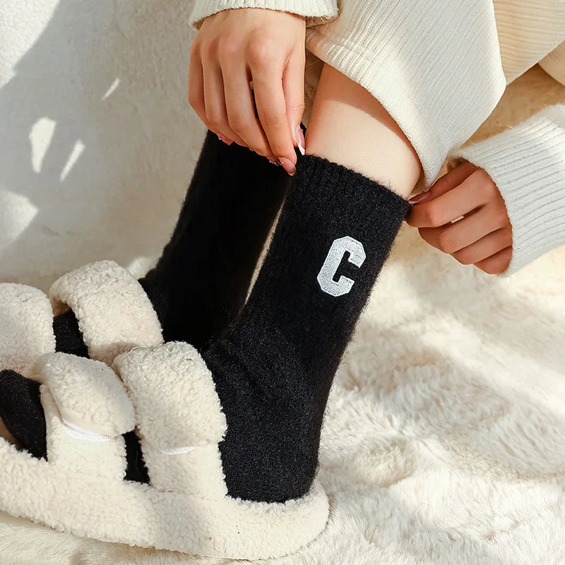 Luxury Women Wool Socks Warm Winter Thick Cashmere Casual Japanese Fashion Solid Color Comfortable Home Sock Long High Quality Qme