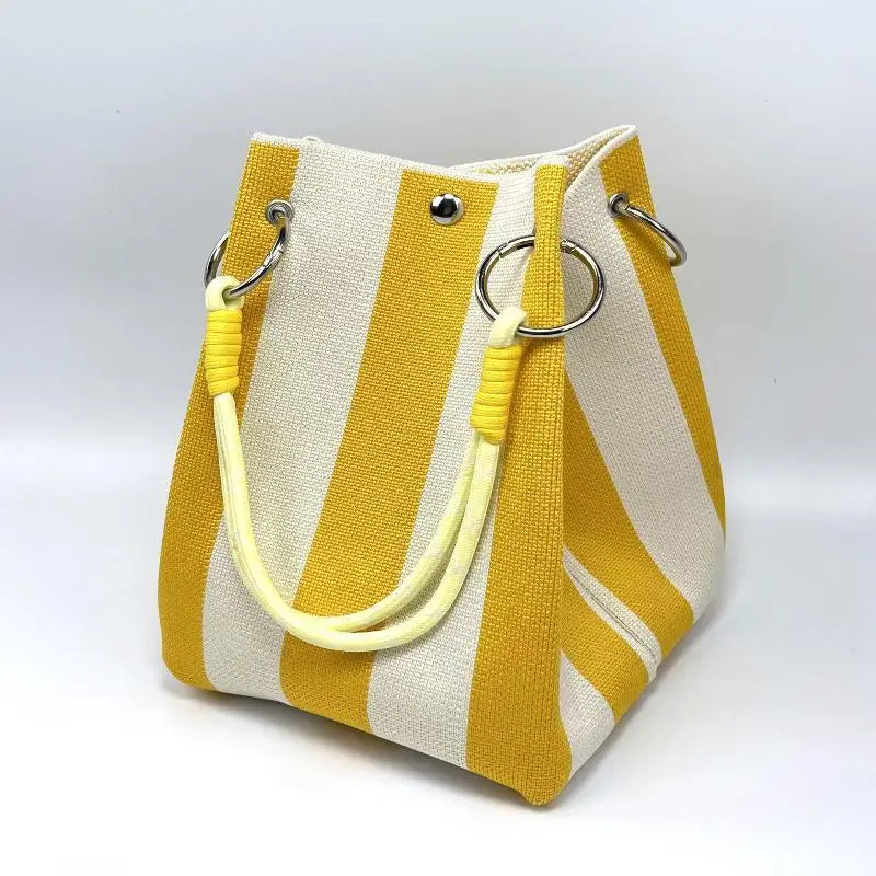 Multi-color Knitted Retro Bucket Handbag Is Simple And Color-blocked Versatile And Easy To Carry With You Qme A2 one size