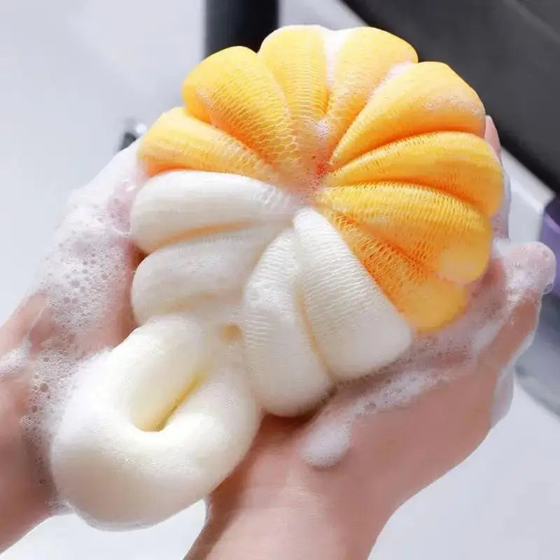 Pumpkin-Shaped Bath Ball - Two-Tone, Soft & Foaming Bath Sponge for Gentle Cleansing Qme