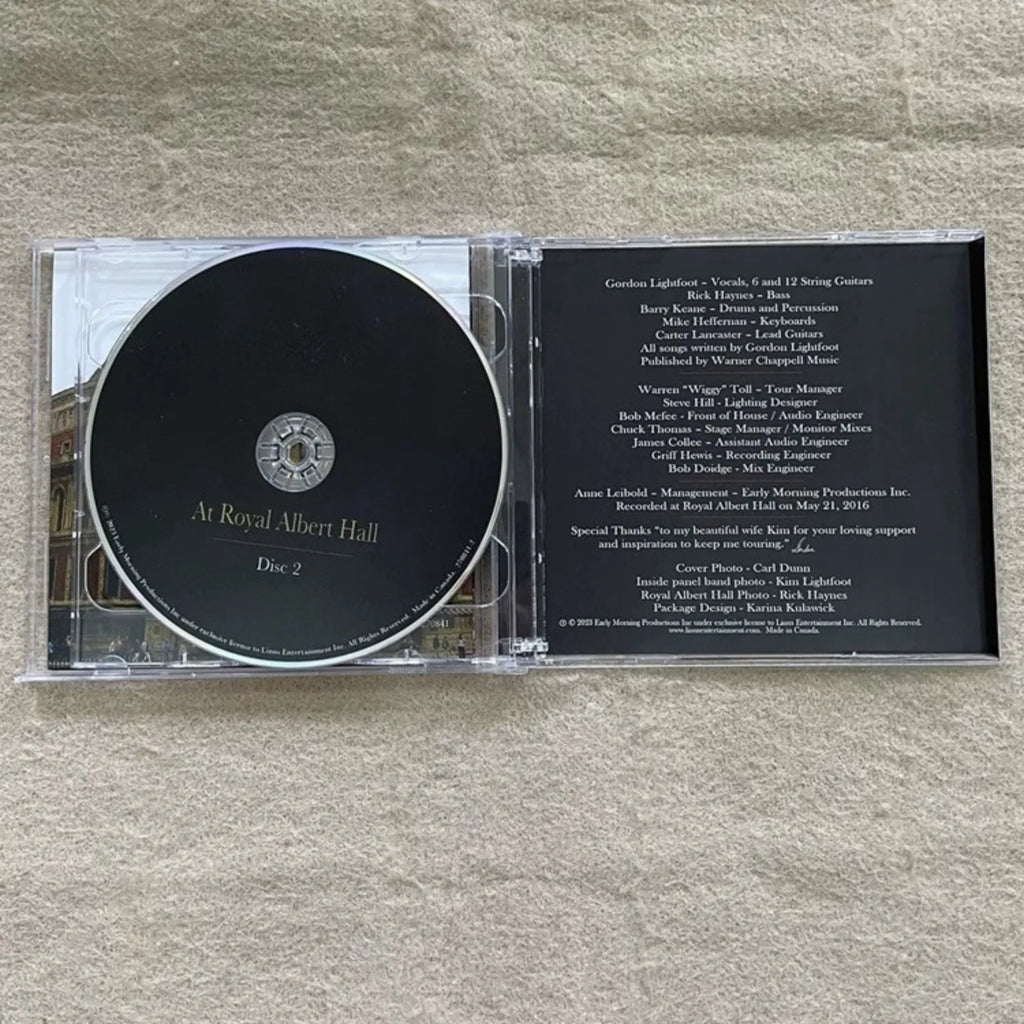 Classic Western Folk Live Music CD, Featuring A Singer Portrait and Guitar-themed Cover, Live Tracks From The Collection Qme