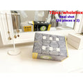 Disposable adhesive remover wipes, easily remove surface glue residue, individually wrapped. Material: non-woven fabric. Qme 72pcs