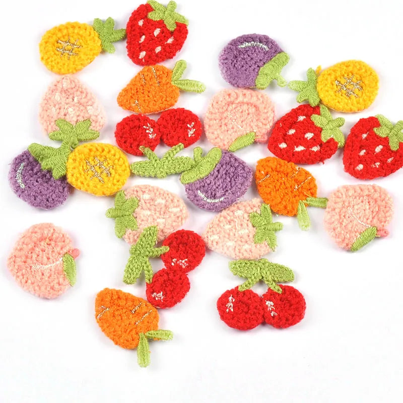 20pcs 2.5-3.2cm Cartoon Peach/Carrot/cherry Garment Appliques Embroidery Patches Clothes Sewing Accessories DIY Supplies c4030 Qme