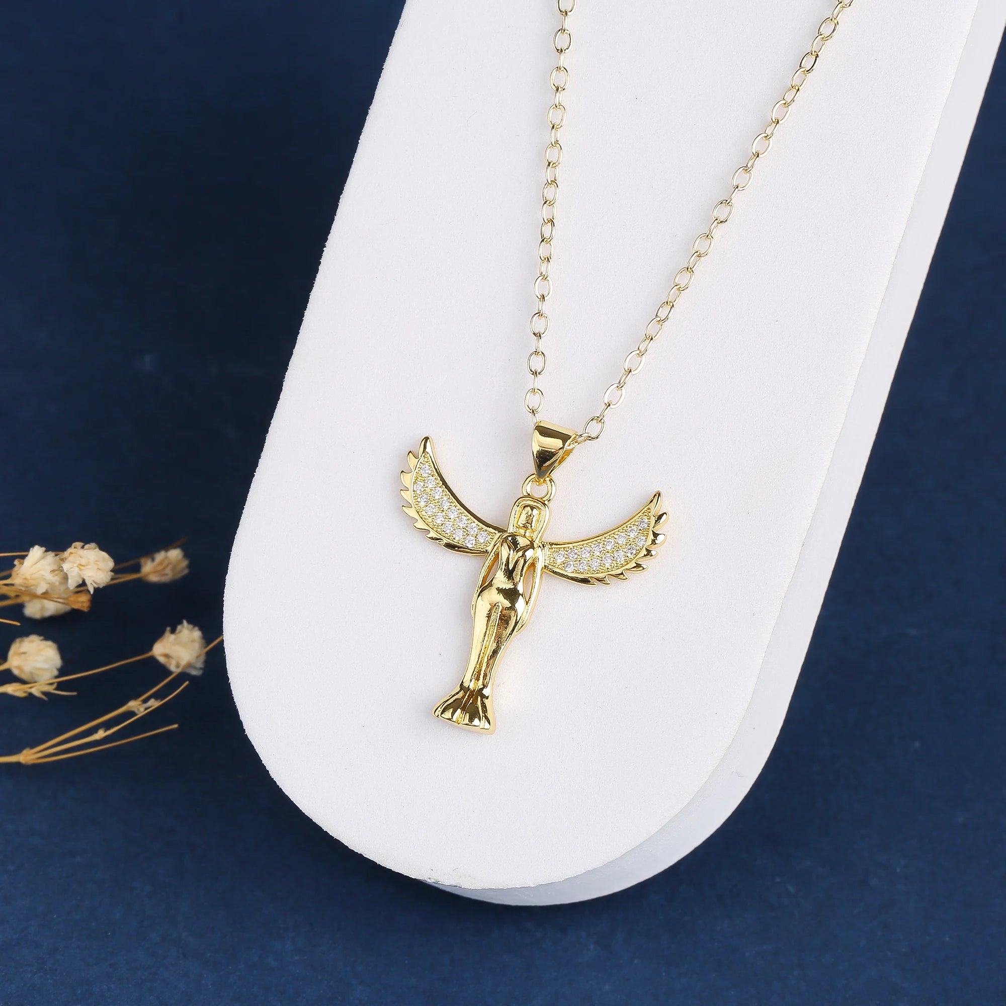 Classic New Creative Gold Plated Anchor Cross Religious Zircon Pendant Necklace Ins Popular Party Jesus Jewelry For Men Women Qme 3