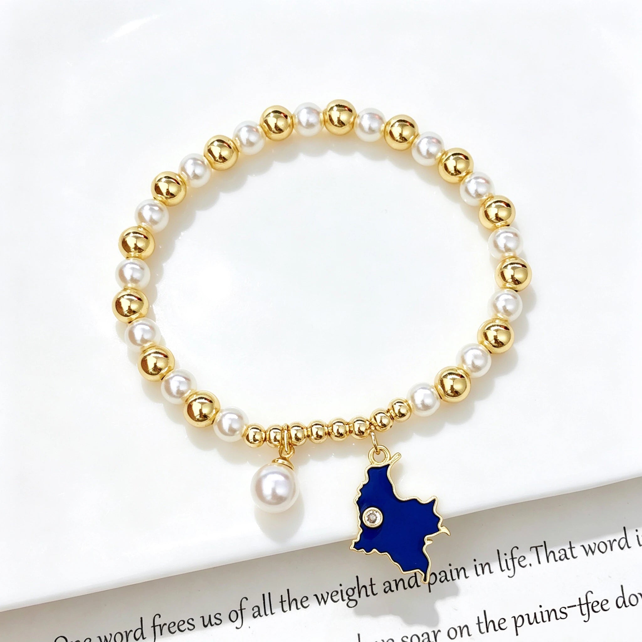 Classic Violin Round Parrot-Shaped Venezuela Colombia Flag Designer Pearl Bracelet Luxury for Women Party Patriotic Jewelry Gift Qme 3