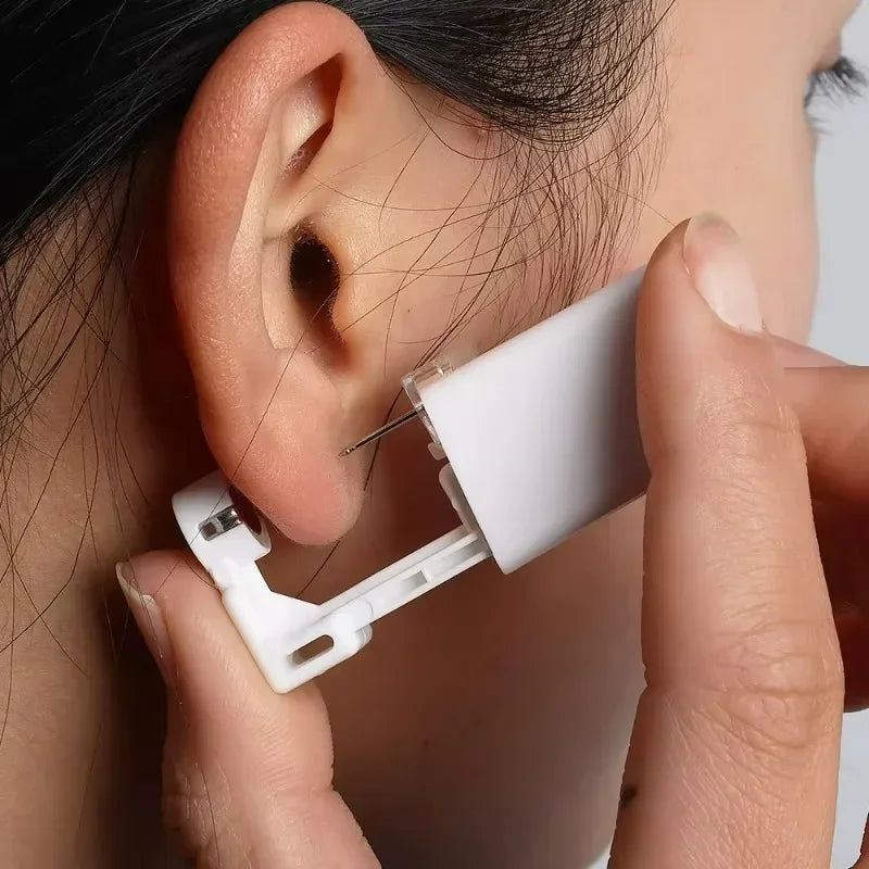 Safety Ear Piercing Gun Kit Women Men Disposable White Plastic Sterile Ear Piercing Device Fashion Simple Jewelry Piercing Tools Qme